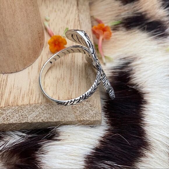 Sterling Silver Snake Cobra Ring With Black Onyx Eyes - Picture 4 of 5